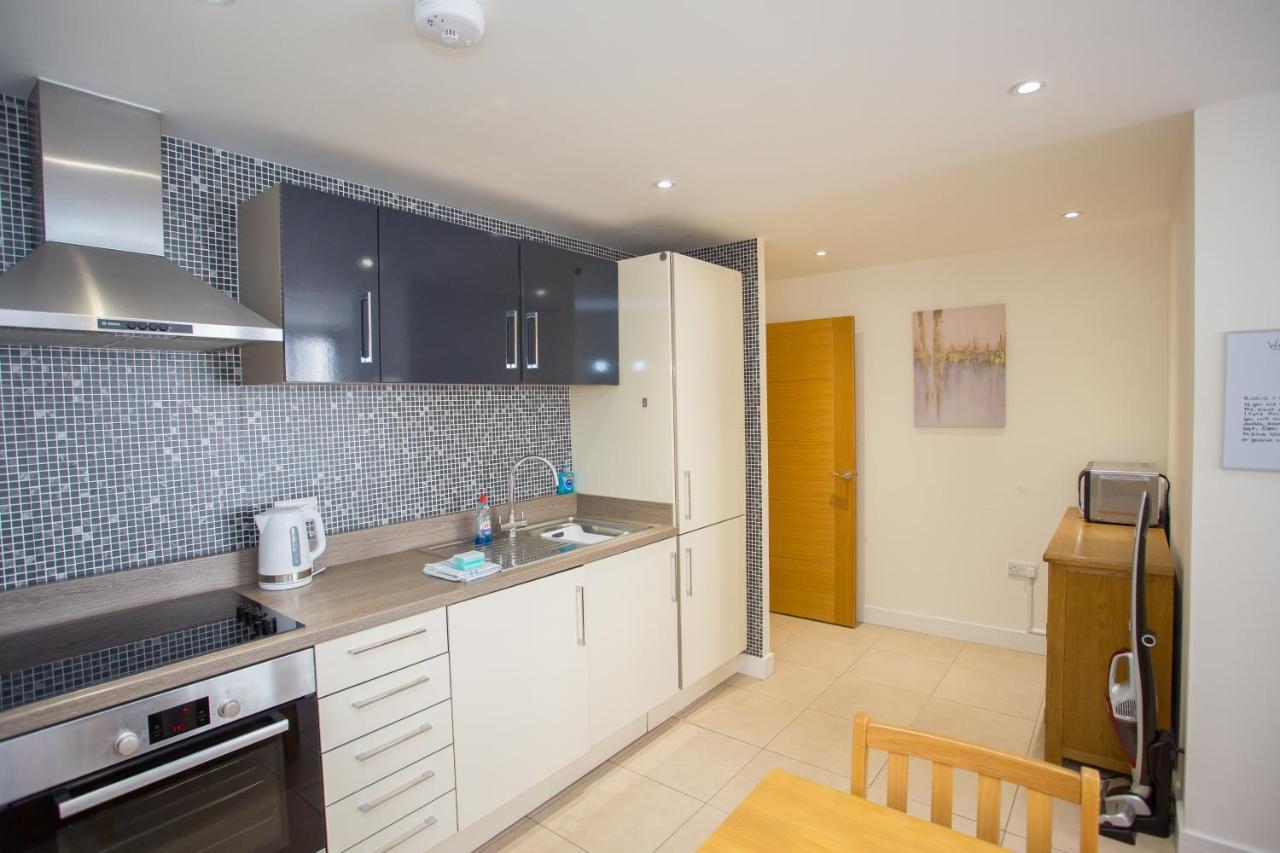 Gorgeous With Balcony, 2 Mins To And Pier