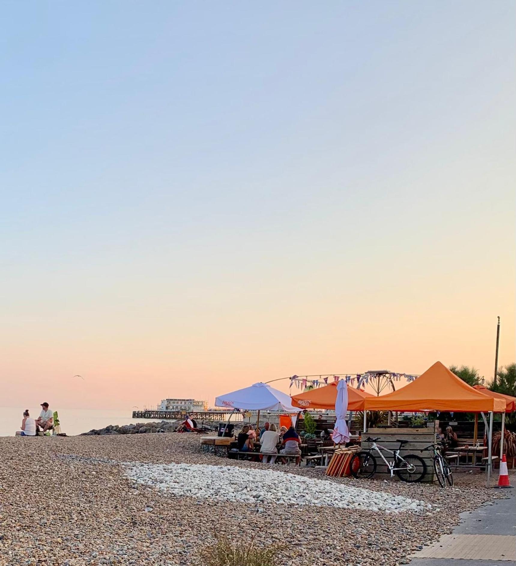 Gorgeous With Balcony, 2 Mins To And Pier * Вётинг